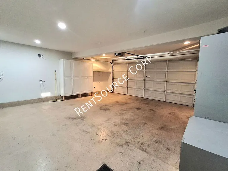 23902 Ranney House Ct — Photo 38
