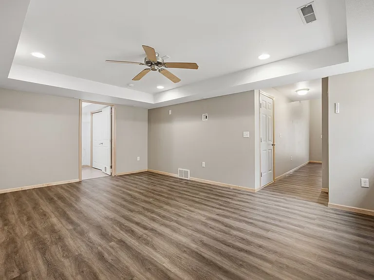 2414 Catskill Ct — Photo 9