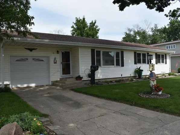 19 Maple Ln, Osage, IA 50461