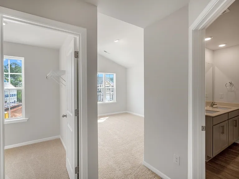 423 David Hill Dr — Photo 7