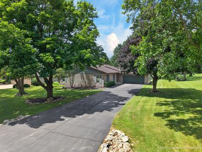 10062 Jesters Row, Roscoe, IL, 61073