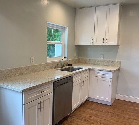 3rd image of 21712 Valerio St