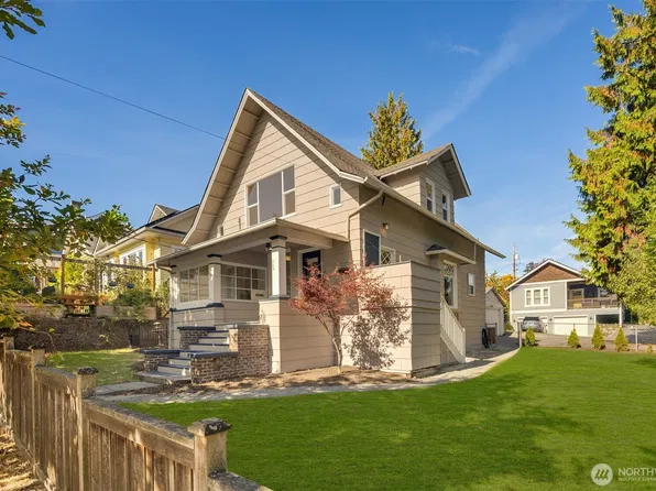 940 N 76th Street, Seattle, WA 98103