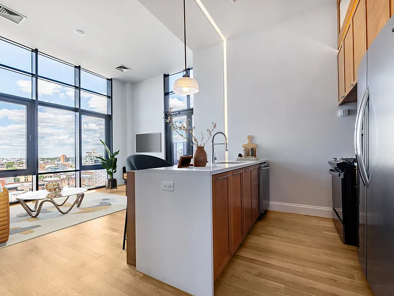 146 S 4th St #11F — Photo 2
