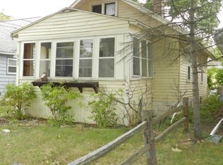 637 N Hayford Ave, Lansing, MI 48912