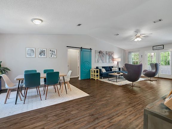 5th image of 2804 Starmount Ln