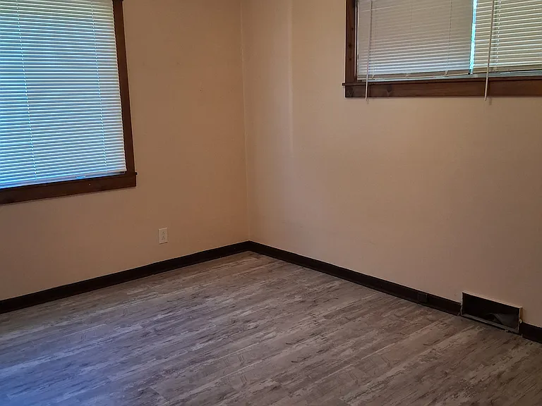 Master bed room.