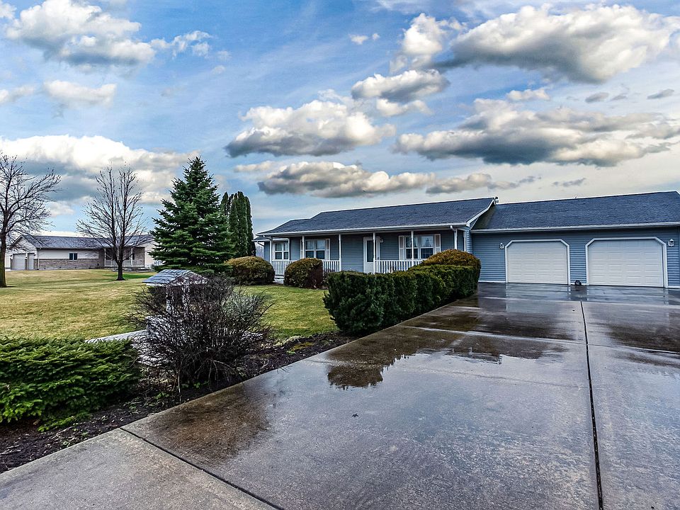 1st image of 3305 School Dr