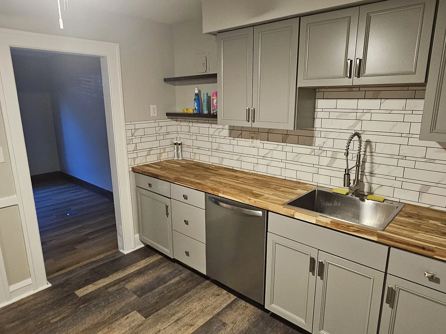 2 bed, 1500 sqft, $1,450 — Photo 4