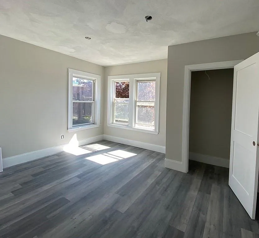 1 bed, 9999 sqft, $2,100 — Photo 1