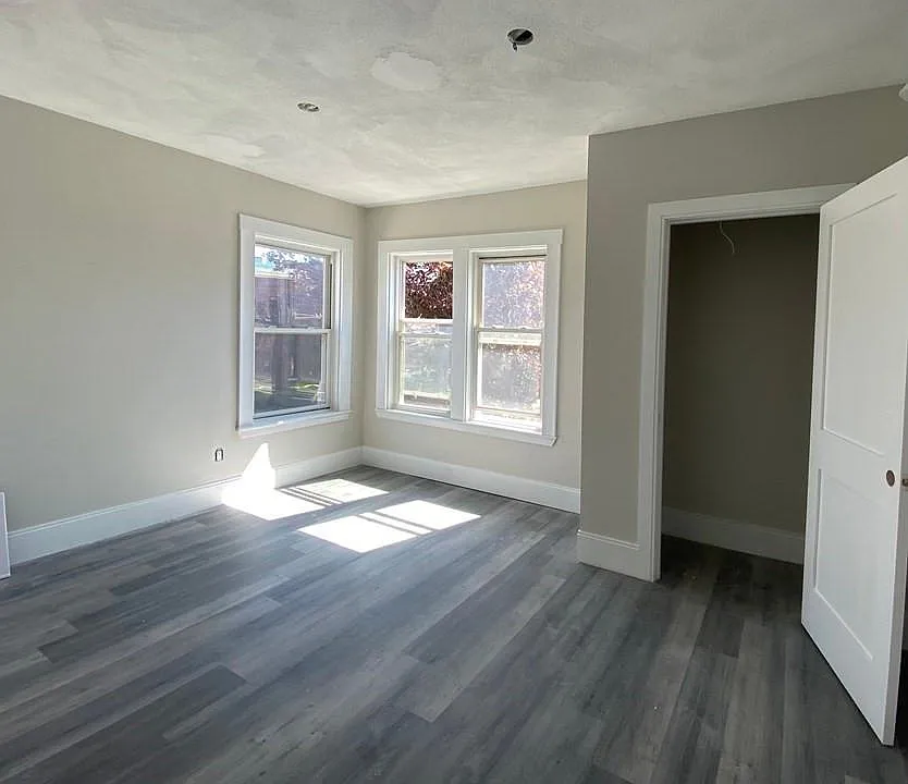 1 Spring St #7