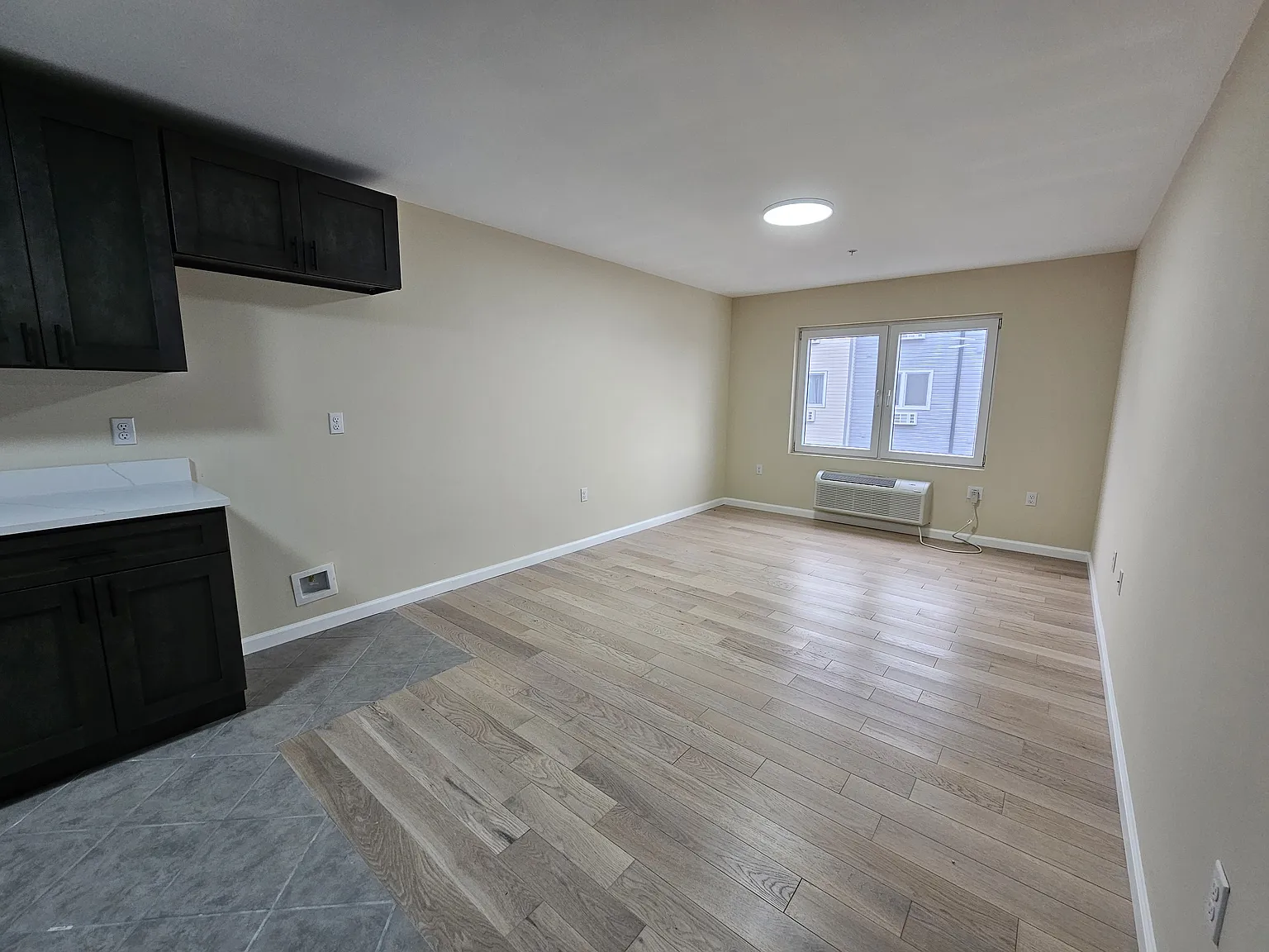 2 bed, $2,100 — Photo 4