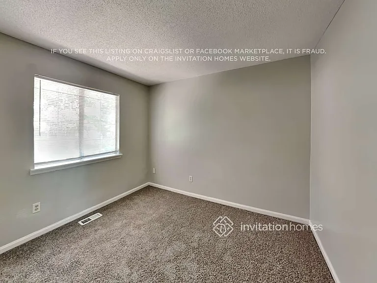 7025 Markway Dr — Photo 14