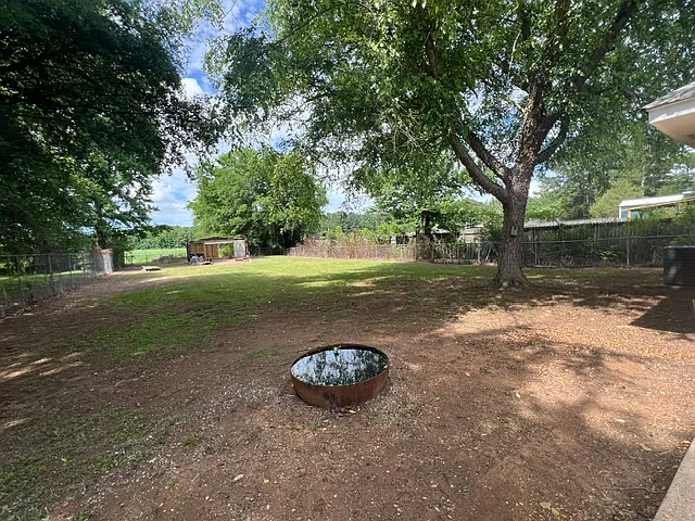 278 Thornton Dr — Photo 15