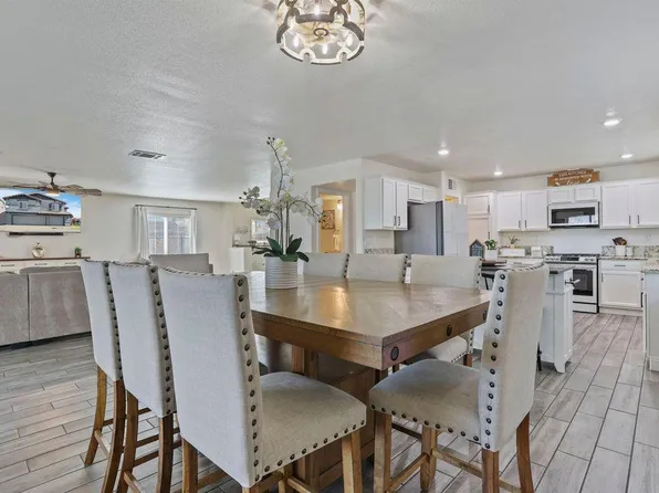 8841 Billfish Way, Sacramento, CA 95828