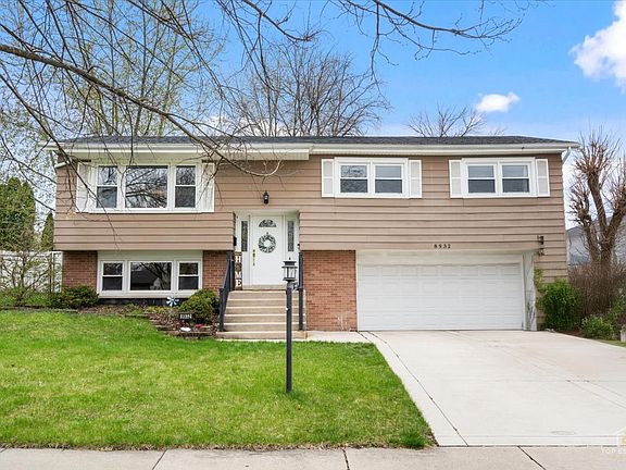 4th image of 8932 S 85th Ct