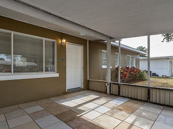 4th image of 2412 Avenue A Ter NW