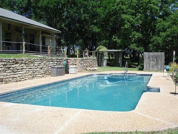 3rd image of 408 Southridge Dr
