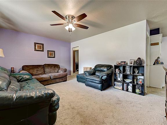 4th image of 701 Howard Dr