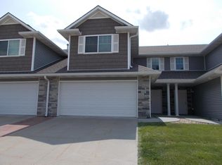 6127 Franciscan Dr, Lincoln, NE 68526