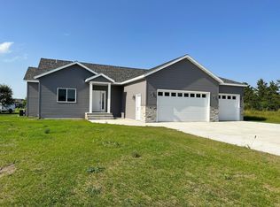 714 11th St NW, Perham, MN 56573
