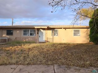 6 Pecan Pl, Roswell, NM 88201