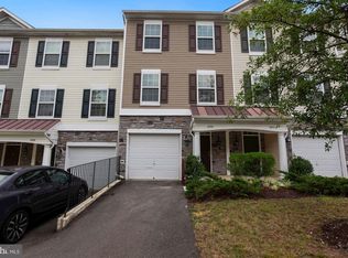 2896 Chinkapin Oak Ln, Woodbridge, VA 22191