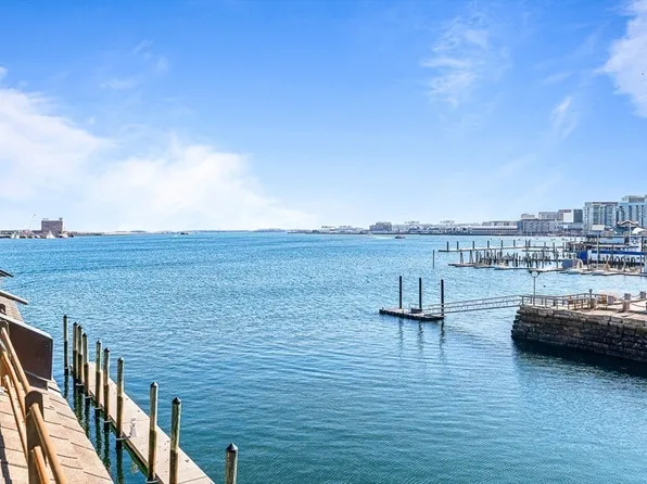 343 Commercial St #Townhouse 12, Boston, MA 02109