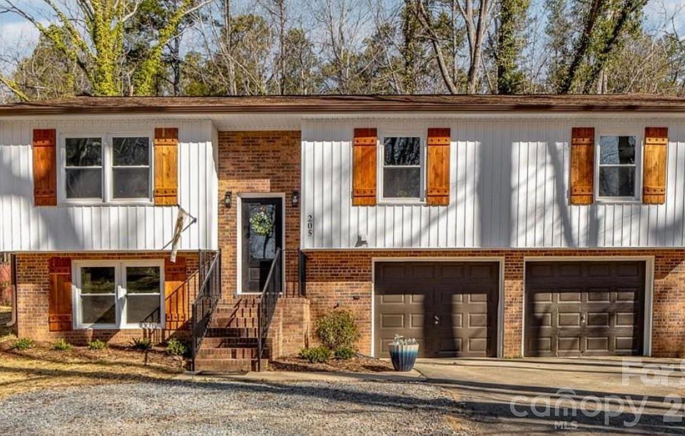 1st image of 205 Redding Rd