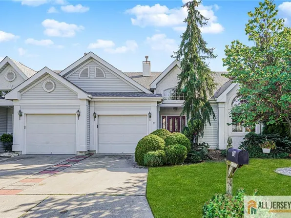 42 Gormley Ln, Monroe Township, NJ 08831