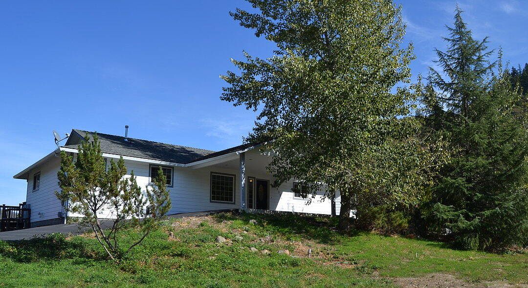 8366 Rogue River Hwy, Grants Pass, OR 97527 Zillow