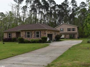 700 E Peachtree Ave, Foley, AL 36535