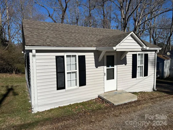 900 Pineburr Ave SE, Valdese, NC 28690