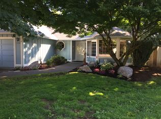15720 SE Meadow Park Cir, Vancouver, WA 98683