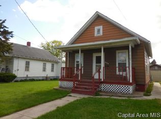 832 S Pearl St, Galesburg, IL 61401