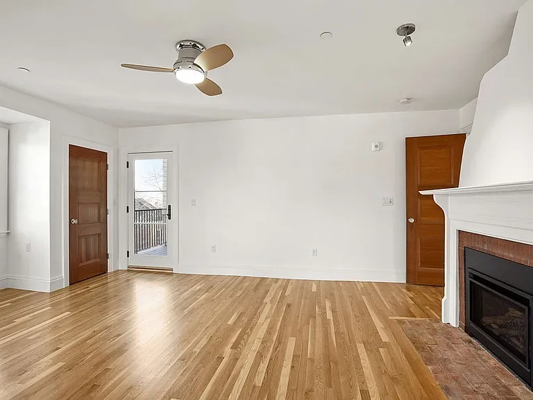 165 Winthrop Rd #D — Photo 21