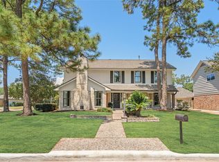 10830 Burgoyne Rd, Houston, TX 77042