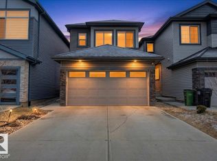 3173 Checknita Way SW, Edmonton, AB T6W 4W7