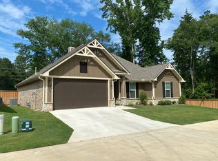 3945 Old Omen Rd, Tyler, TX 75707