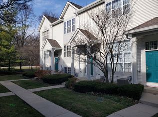 982 S Darla Ct, Waukegan, IL 60085