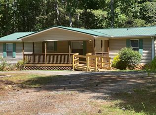 1340 Meadowland Dr, Lincolnton, NC 28092