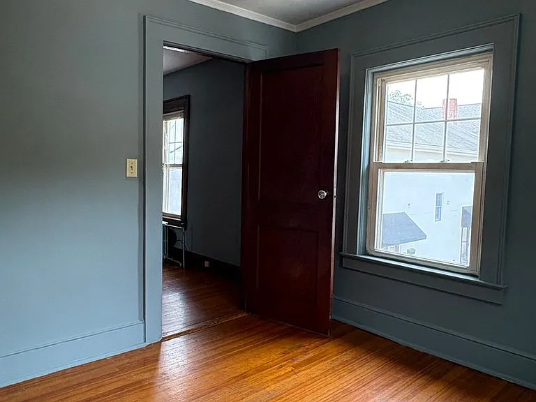 328 Main St - Red Pod — Photo 17
