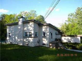 70 Hillington Rd, New Windsor, NY 12553