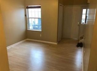 16 Renaissance Ln, New Brunswick, NJ 08901