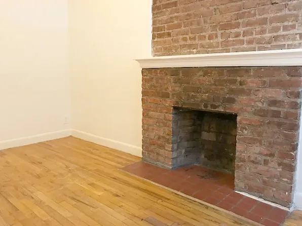 107 East 10th Street image 2 of 7