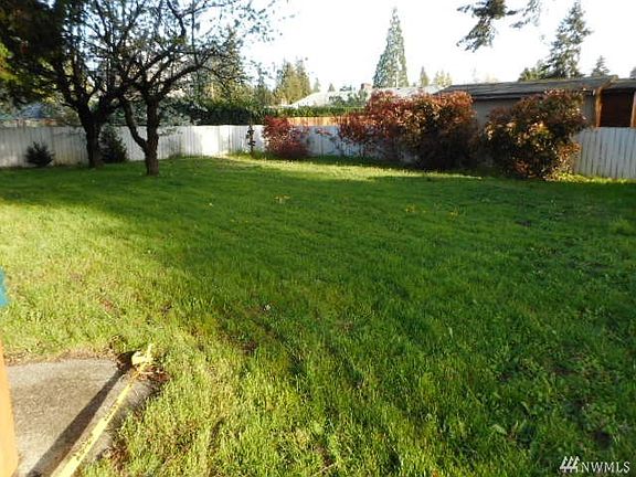 5th image of 1230 23rd St SE