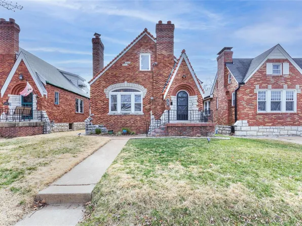 6420 Pernod Ave, Saint Louis, MO 63139