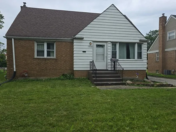 17420 Roy St, Lansing, IL 60438