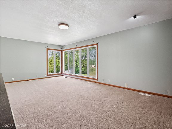 4th image of 1256 Illinois Dr