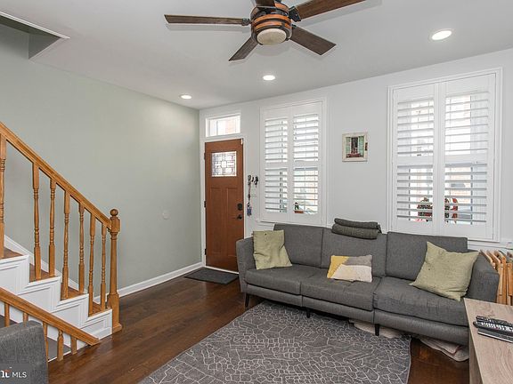 4th image of 2611 E Clementine St